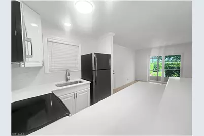 766 Central Ave #113, Naples, FL 34102 - Photo 4