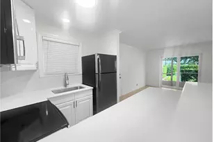 766 Central Ave, Naples, FL 34102 - Photo 4