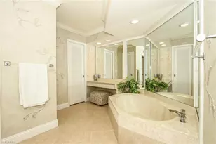 4401 Gulf Shore Blvd N, Naples, FL 34103 - Photo 8