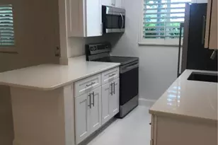 523 Broad Ave S, Naples, FL 34102 - Photo 4