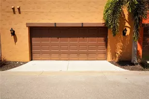 8986 Cambria Cir, Naples, FL 34113 - Photo 22