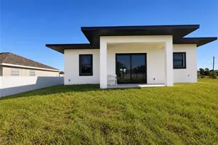 2918 Diplomat Pkwy W, Cape Coral, FL 33993 - Photo 24