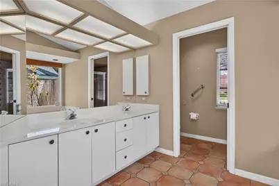 240 Stonegate Ct, Naples, FL 34119 - Photo 24