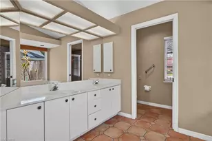 240 Stonegate Ct, Naples, FL 34119 - Photo 24