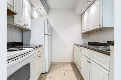 194 Santa Clara Dr #12, Naples, FL 34104 - Photo 14