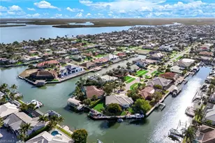 358 Grapewood Ct, Marco Island, FL 34145 - Photo 12