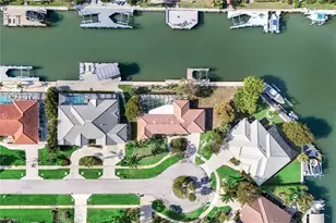 358 Grapewood Ct, Marco Island, FL 34145 - Photo 10