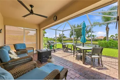 8732 Querce Ct, Naples, FL 34114 - Photo 4