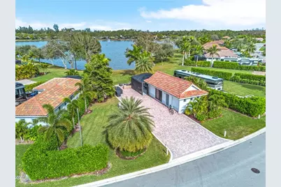 13447 Golden Palms Cir, Fort Myers, FL 33913 - Photo 2
