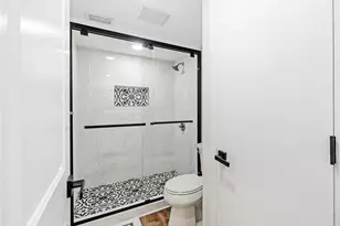 700 Valley Stream Dr, Naples, FL 34113 - Photo 24