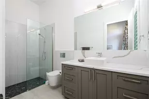 4 Willoughby Dr, Naples, FL 34110 - Photo 16