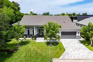 4 Willoughby Dr, Naples, FL 34110 - Photo 26