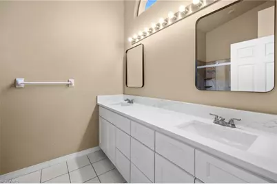 12641 Eagle Pointe Cir, Fort Myers, FL 33913 - Photo 24