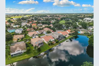 12641 Eagle Pointe Cir, Fort Myers, FL 33913 - Photo 28