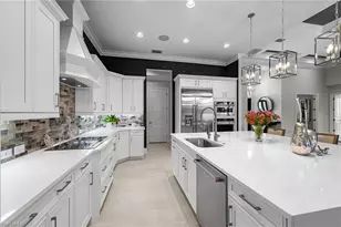 6372 Burnham Rd, Naples, FL 34119 - Photo 14