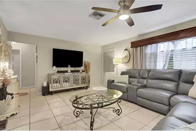 2001 48th St SW, Naples, FL 34116 - Photo 4