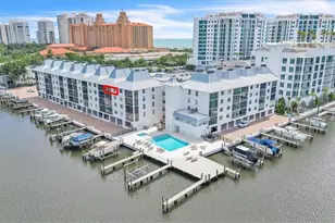271 Southbay Dr, Naples, FL 34108 - Photo 2