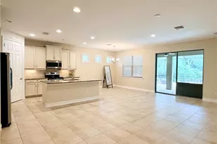 16432 Aberdeen Wy, Naples, FL 34110 - Photo 4