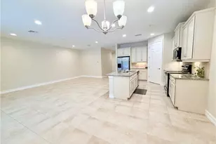 16432 Aberdeen Wy, Naples, FL 34110 - Photo 6