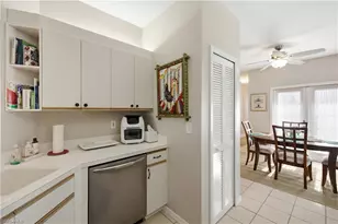 7054 Barrington Cir, Naples, FL 34108 - Photo 10