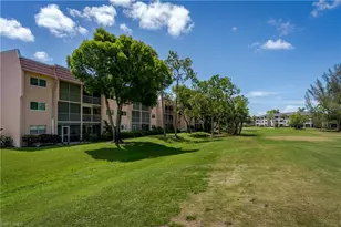 180 Turtle Lake Ct, Naples, FL 34105 - Photo 4