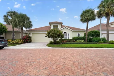 2317 Island Cove Cir, Naples, FL 34109 - Photo 2