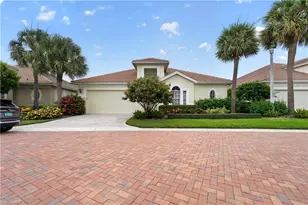 2317 Island Cove Cir, Naples, FL 34109 - Photo 2
