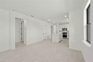 2094 Seville Ln, Naples, FL 34120 - Photo 16
