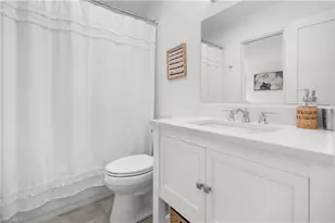 250 Lanchester Ct, Naples, FL 34112 - Photo 16