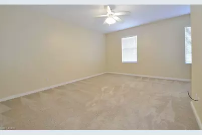 28725 Alessandria Cir, Bonita Springs, FL 34135 - Photo 10