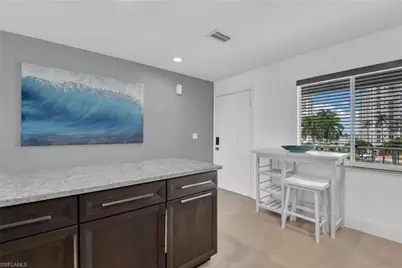 10684 Gulf Shore Dr #B-302, Naples, FL 34108 - Photo 6
