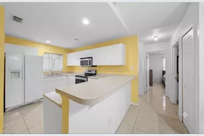 634 Tarapin Ave, Lehigh Acres, FL 33974 - Photo 8