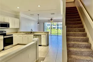 1164 Oxford Ln, Naples, FL 34105 - Photo 8