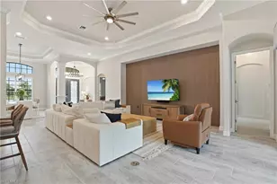 2327 Somerset Pl, Naples, FL 34120 - Photo 4