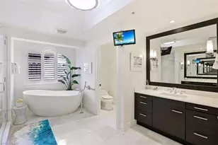 270 5th Ave S, Naples, FL 34102 - Photo 14