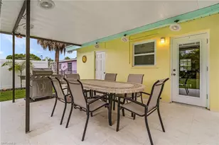 1281 10th St N, Naples, FL 34102 - Photo 6