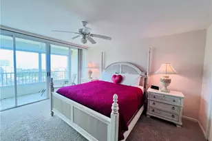 25 Bluebill Ave, Naples, FL 34108 - Photo 14