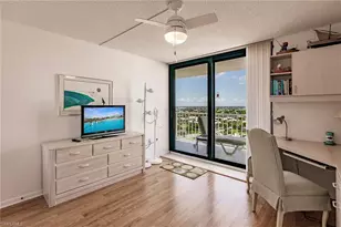 260 Seaview Ct, Marco Island, FL 34145 - Photo 16