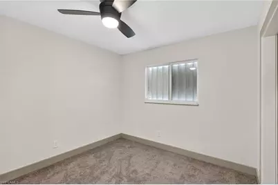 610 SE 21st Ln, Cape Coral, FL 33990 - Photo 26