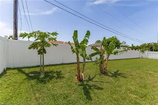 610 SE 21st Ln, Cape Coral, FL 33990 - Photo 36