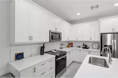 5865 Shell Cove Dr #106, Cape Coral, FL 33914 - Photo 16