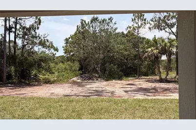 5233 NE 44 St, Naples, FL 34120 - Photo 4