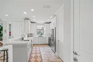 8769 Bellano Ct, Naples, FL 34119 - Photo 4