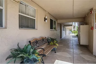 9 High Point Cir N #108, Naples, FL 34103 - Photo 4