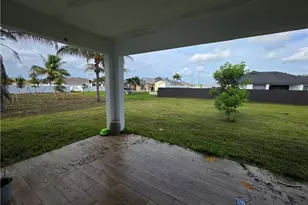 331 Nelson Rd N, Cape Coral, FL 33993 - Photo 26