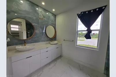 331 Nelson Rd N, Cape Coral, FL 33993 - Photo 22