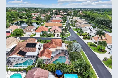 1256 Naples Lake Dr, Naples, FL 34104 - Photo 6