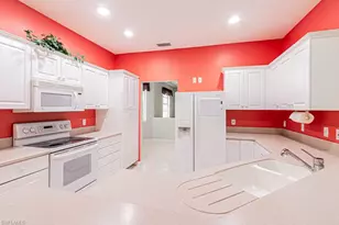 2215 Hawksridge Dr, Naples, FL 34105 - Photo 20