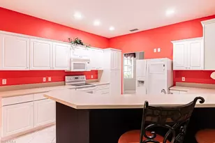 2215 Hawksridge Dr, Naples, FL 34105 - Photo 18