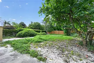 1266 Trail Terrace Dr, Naples, FL 34103 - Photo 34